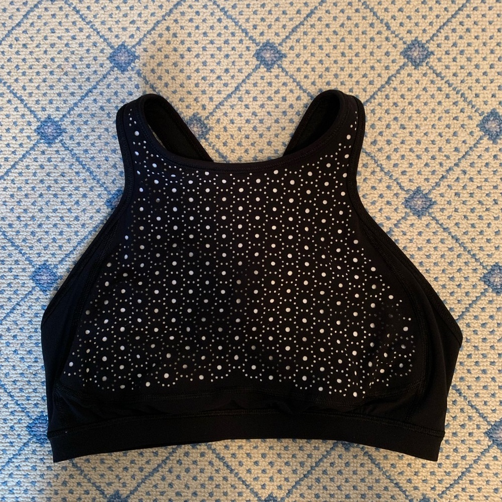 Lululemon high neck sports bra